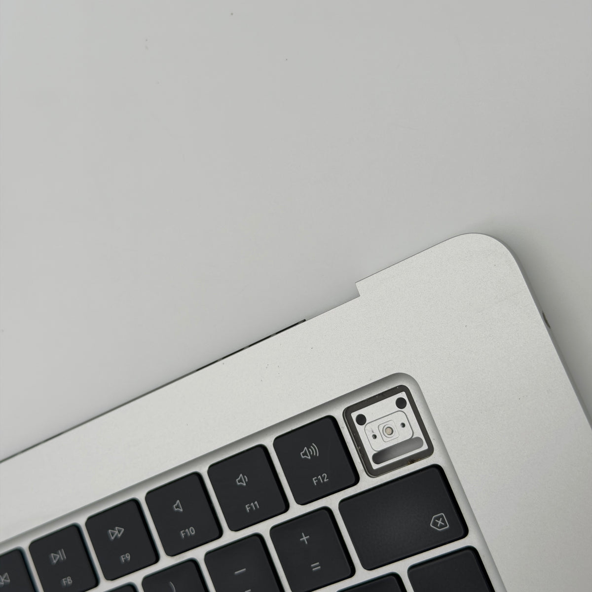 Volledige topcase toetsenbord macbook air m2 15” A2941 Zilver